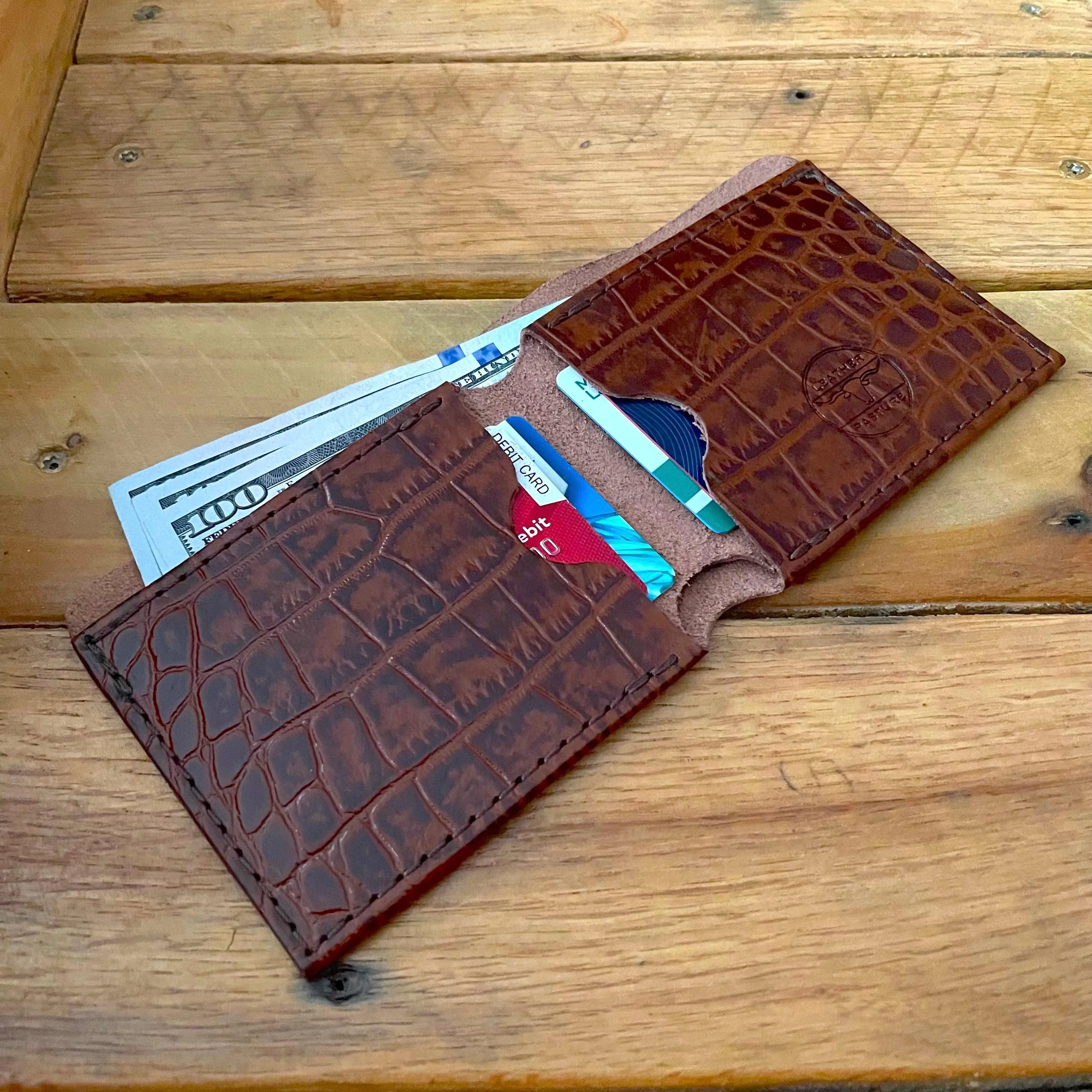 Men's Croc Embossed Leather Bifold Wallet